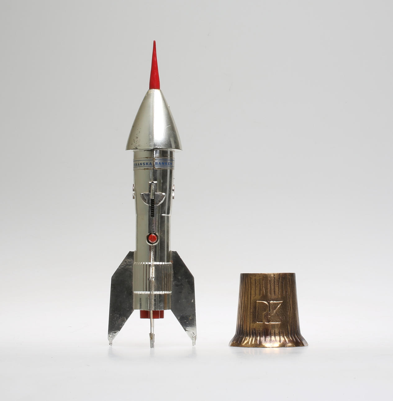 SPARBÖSSOR, 2 st, PKbanken samt Skånska banken, 1960/70-tal.