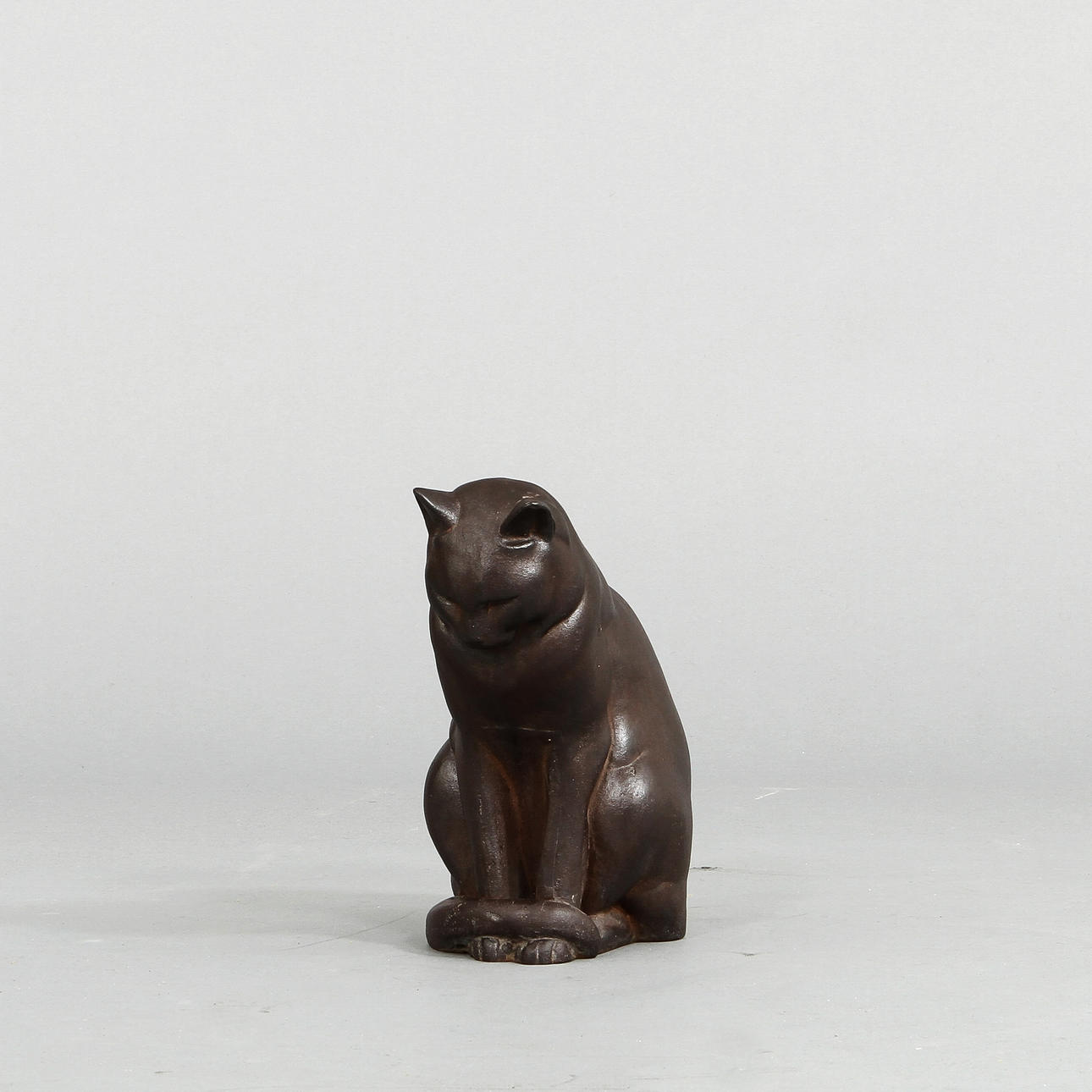 ANDERS JÖNSSON. Skulptur, gjutjärn, Jönsson katt, Firma Svenskt Tenn.