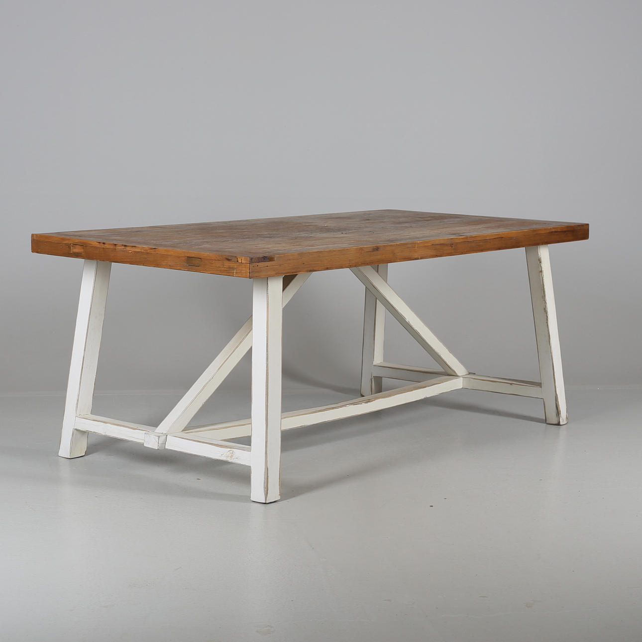 SPISEBORD, fransk landstil, moderne.