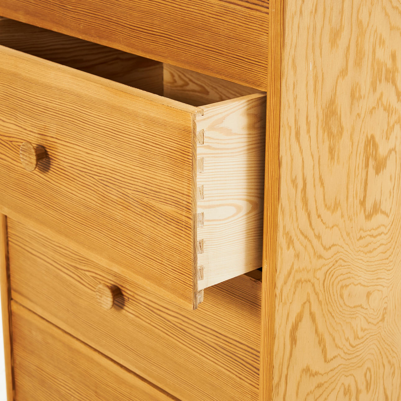 Yalangoch kotibalar va kelinlar