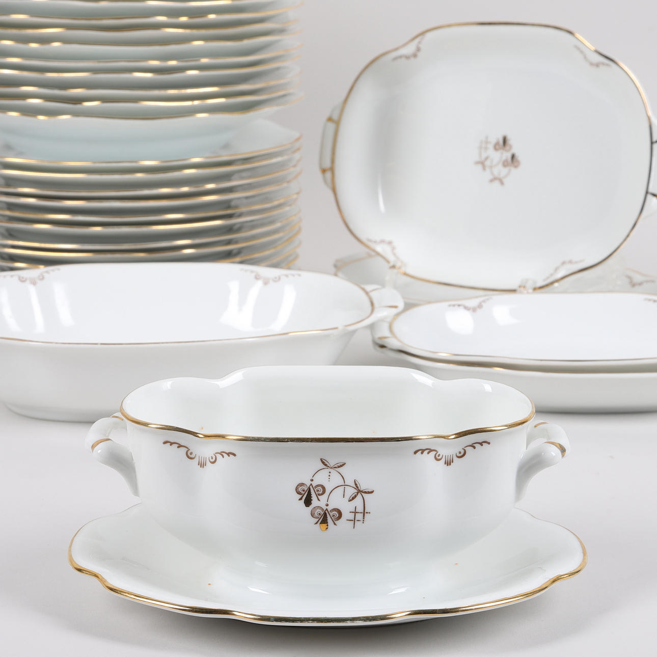 MATSERVIS, 30 st. porslin, ALP, Lidköping.