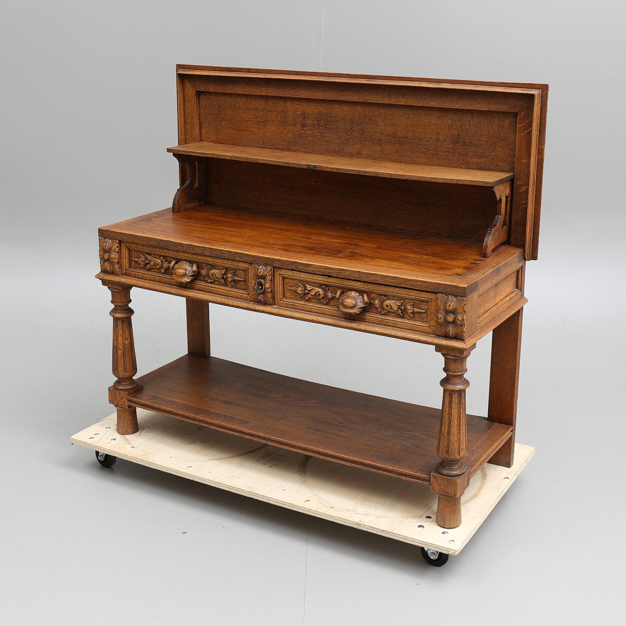 SIDEBOARD, nyrenässans, 1800-talets andra hälft.