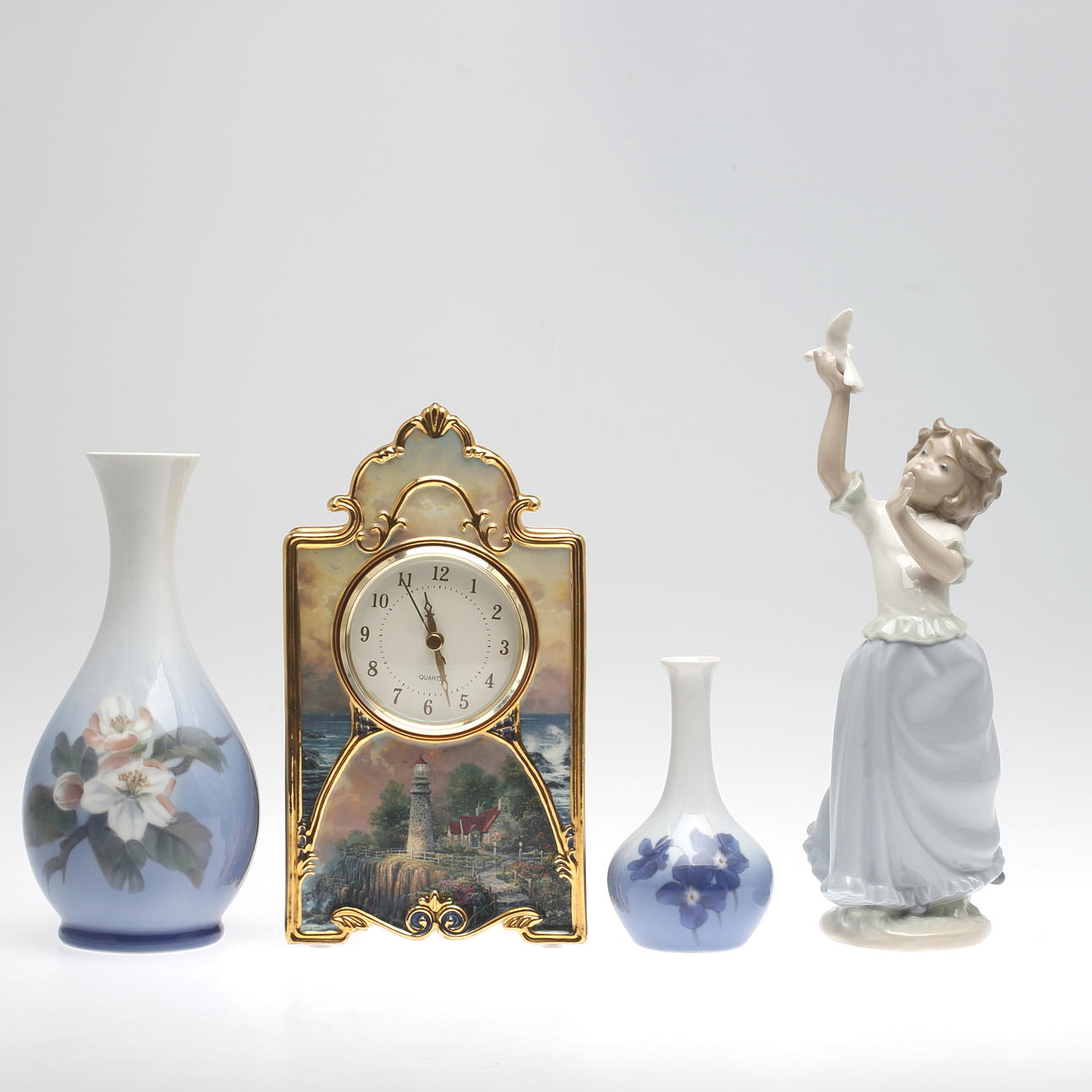 PARTI PORSLIN, 4 delar, bl.a Nao och Royal Copenhagen.