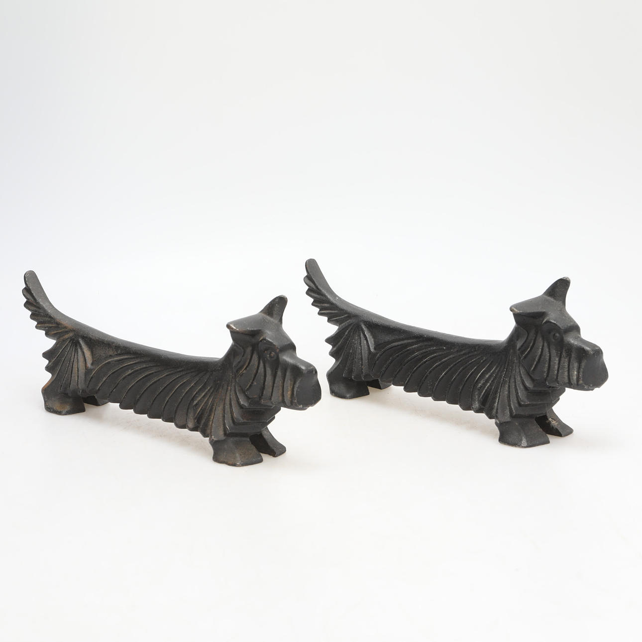 FIRE DOGS, 1 pari, valurauta, laipiot.