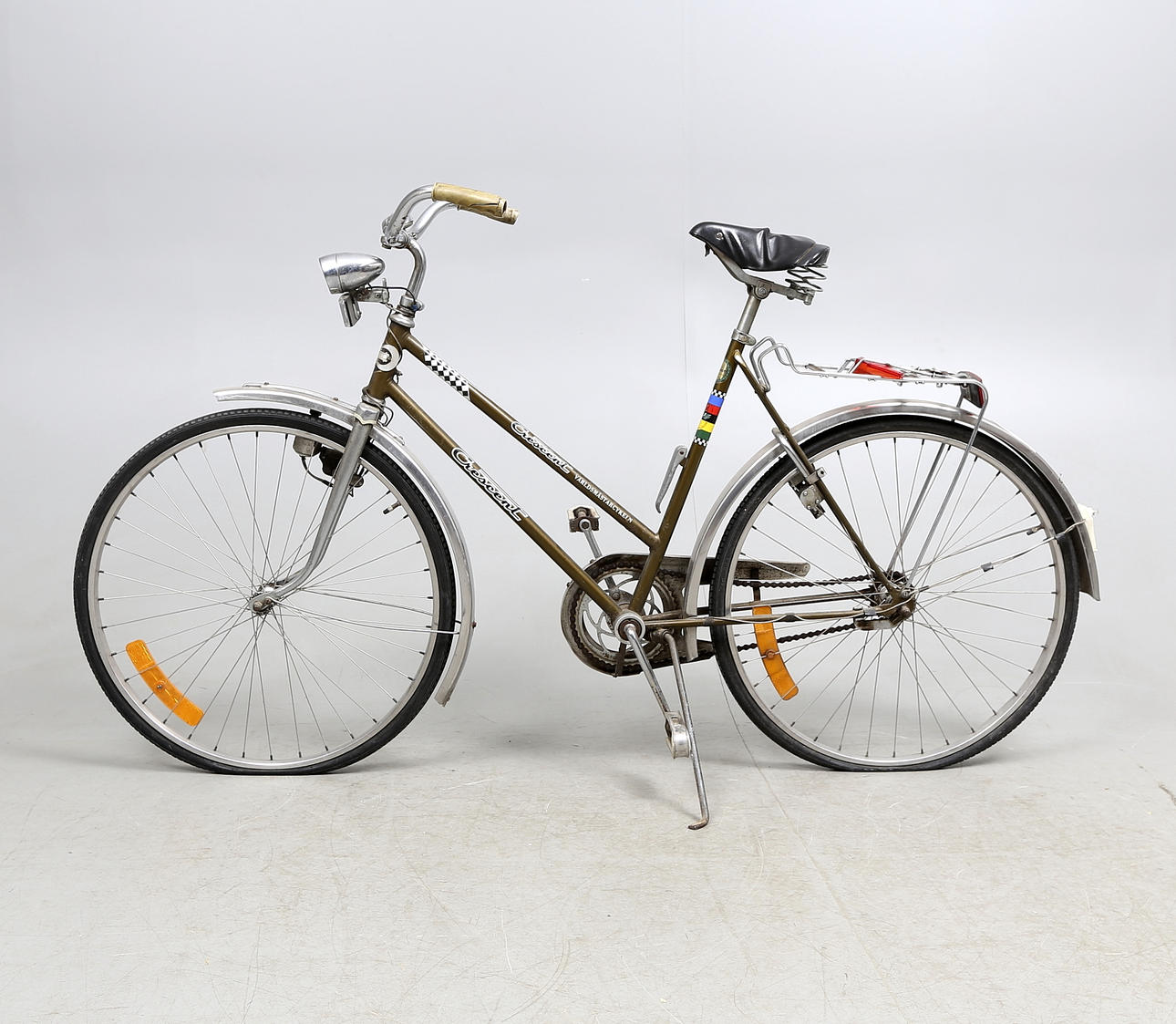 DAMCYKEL, Crescent.