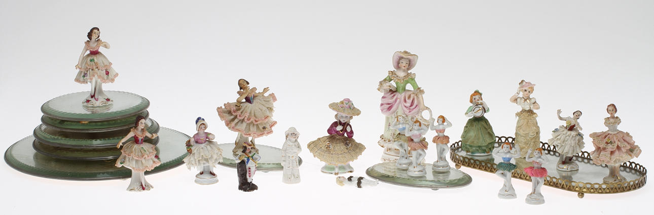 FIGURINER 18 st samt SPEGELBRICKOR 8 st.