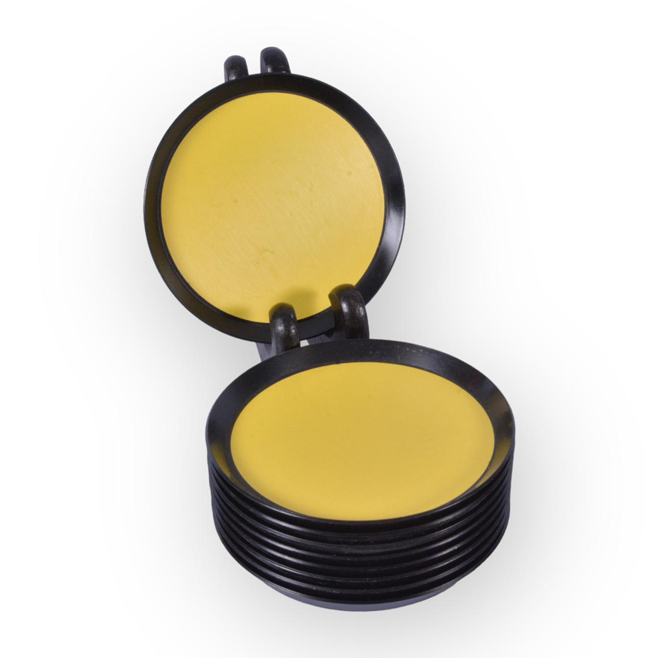 ABRIGOS DE BOTELLAS, 9 piezas, plástico, años 60.