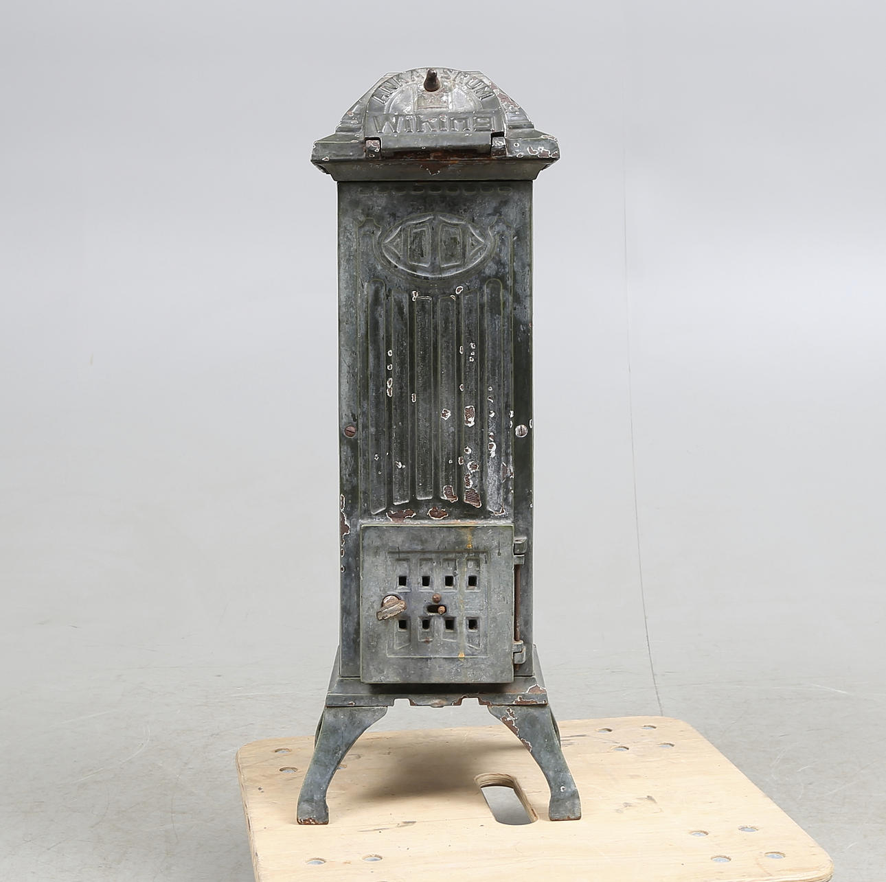 KAMIN, gjutjärn, "Wiking", Ankarsrum, 1900-talets första del.