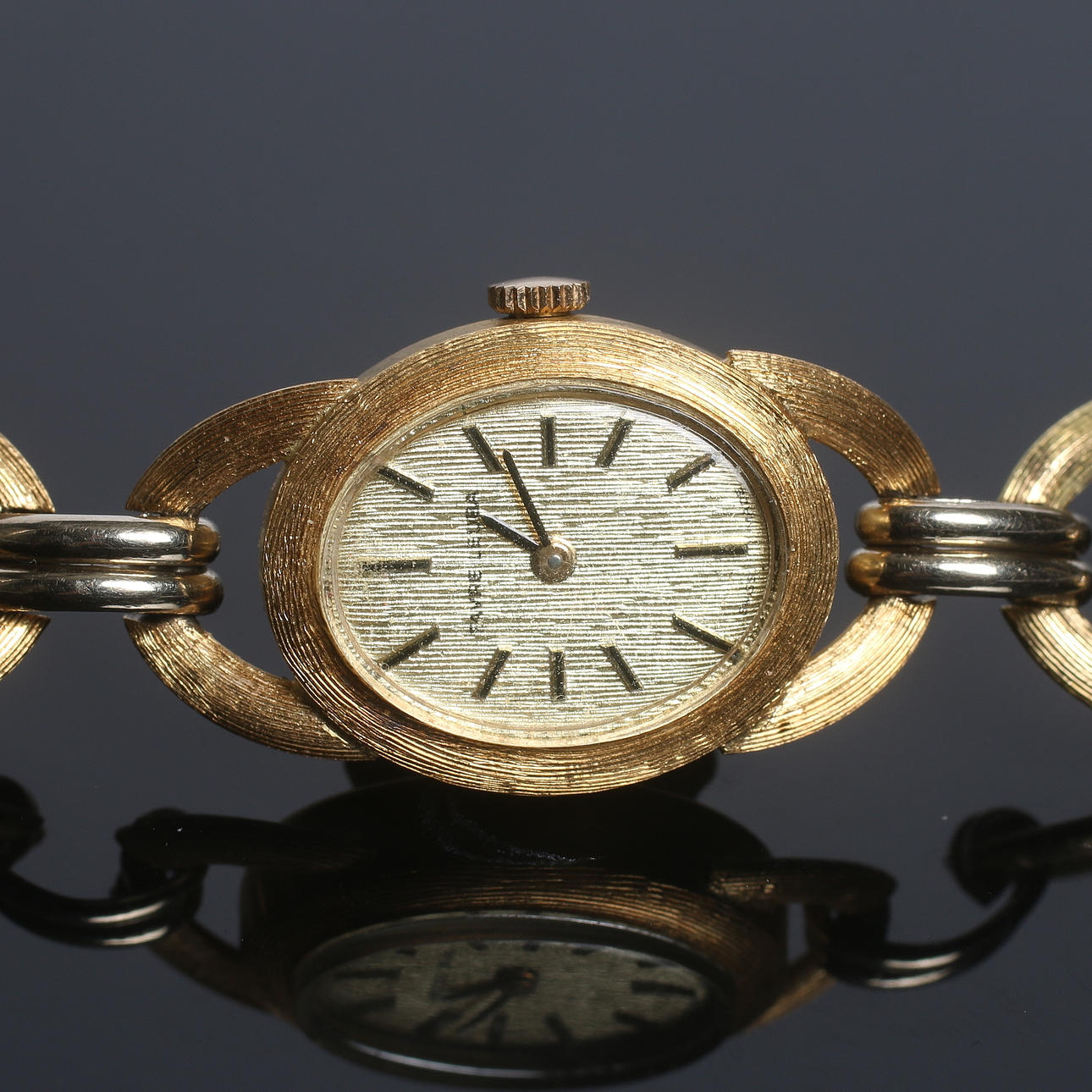 ARMBANDSUR, 18k guld, Favre Leura, Schwez. 1980-tal.