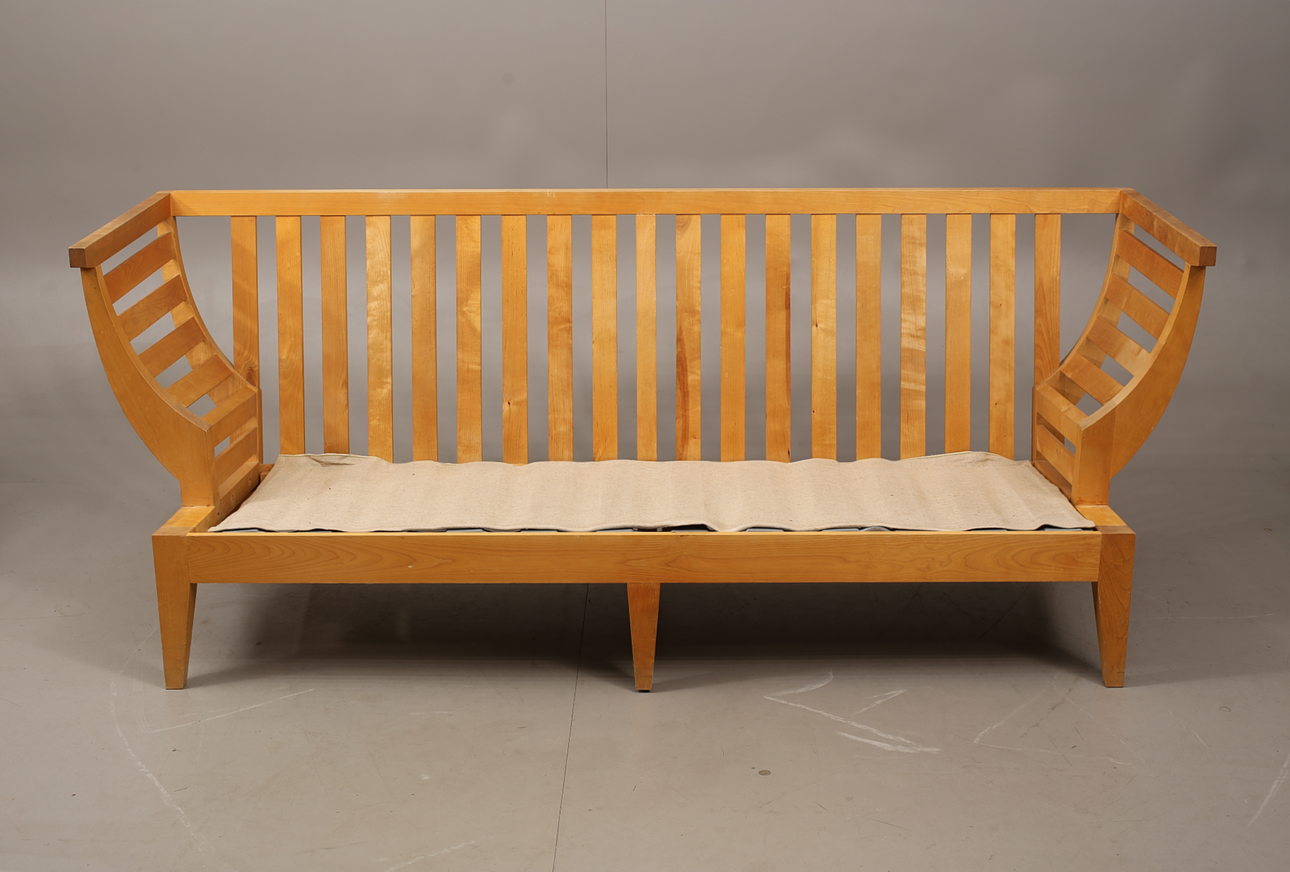 nirvan-richter-soffa-tr-soffa-f-r-norrgavel-genombruten-stomme-i