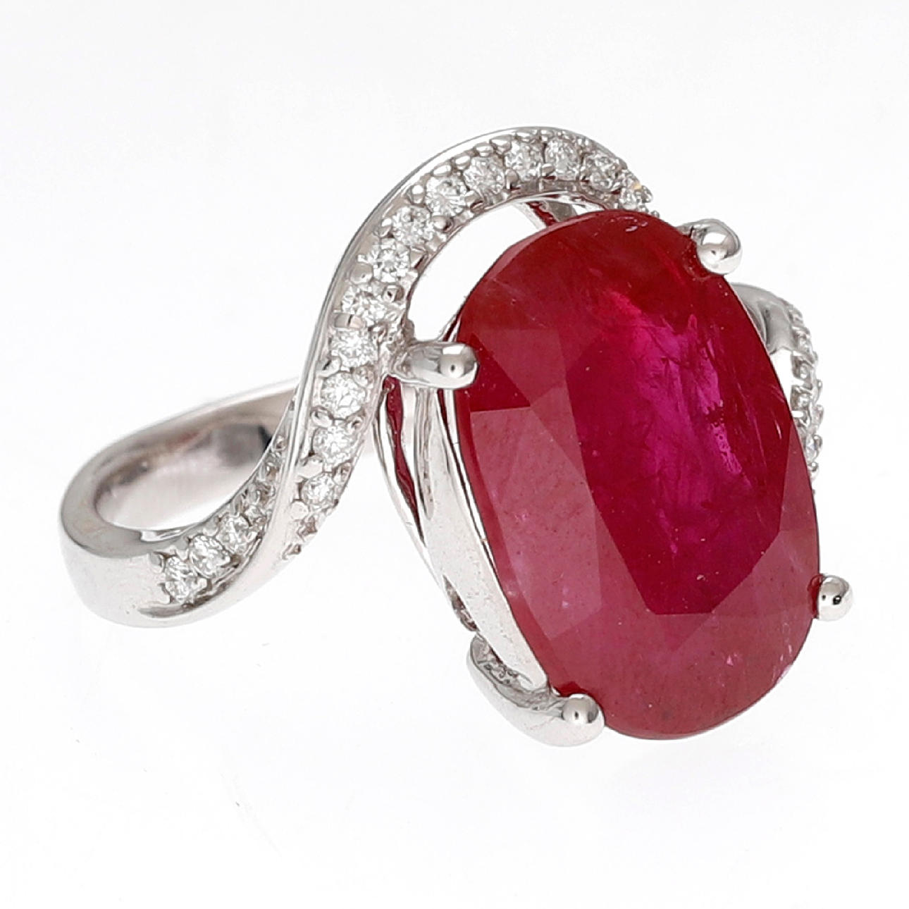 Diamant- och rubin ring. Smycken & Ädelstenar - Smycken - Auctionet