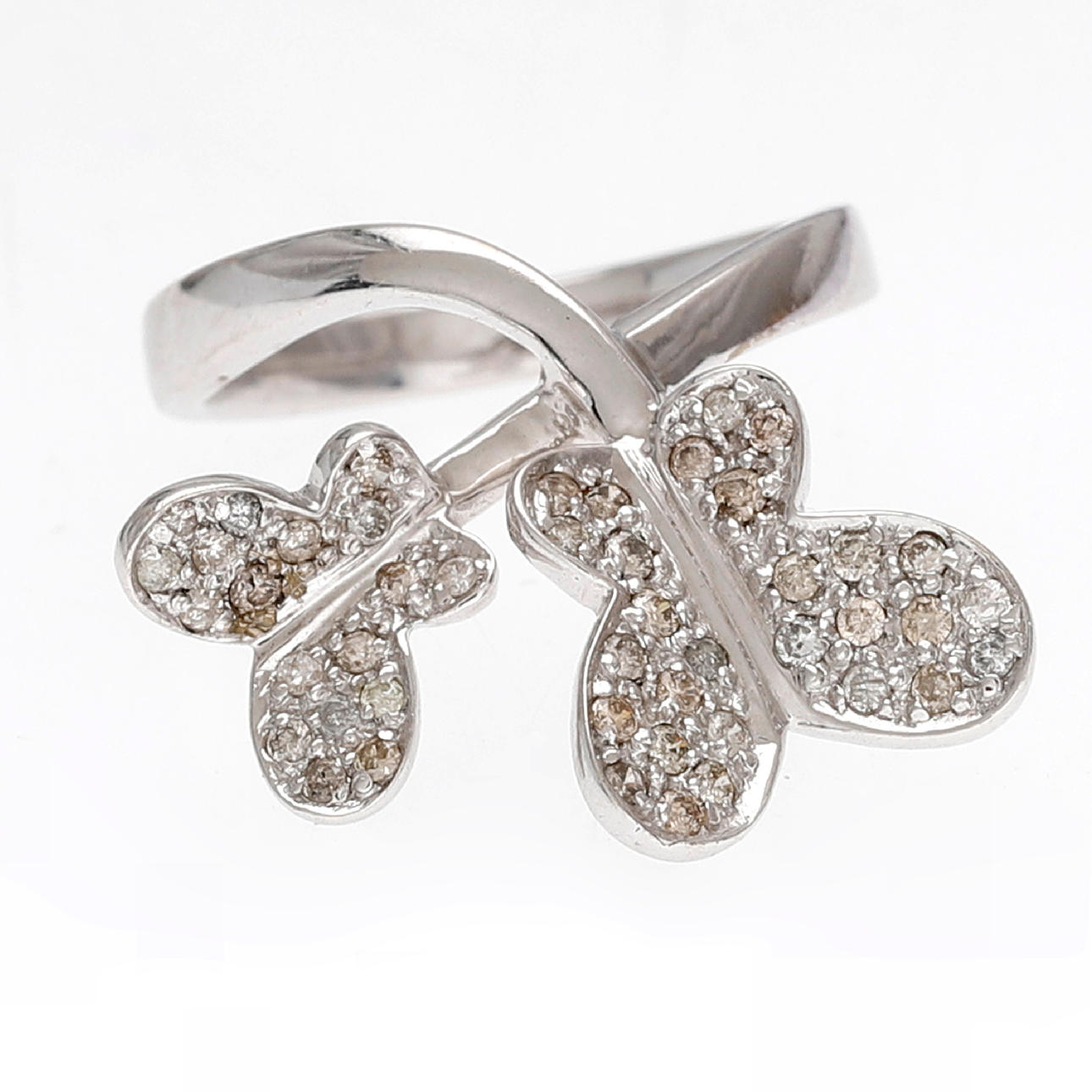 Butterfly-shaped diamonds ring.