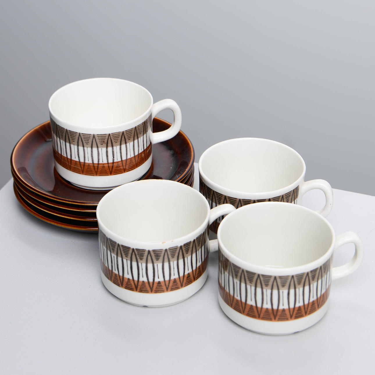 HELMER RINGSTRÖM. Kaffekoppar, 4 st, "Lansett", Gefle.