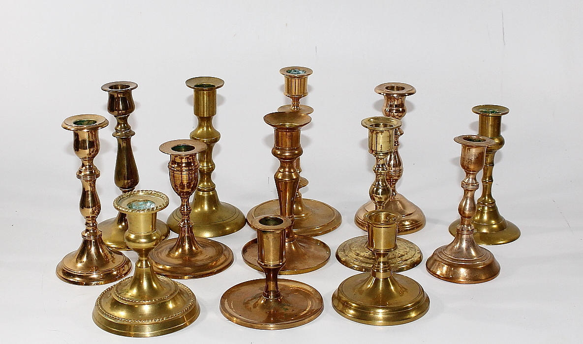 LJUSSTAKAR, 13 st, mässing och malm.