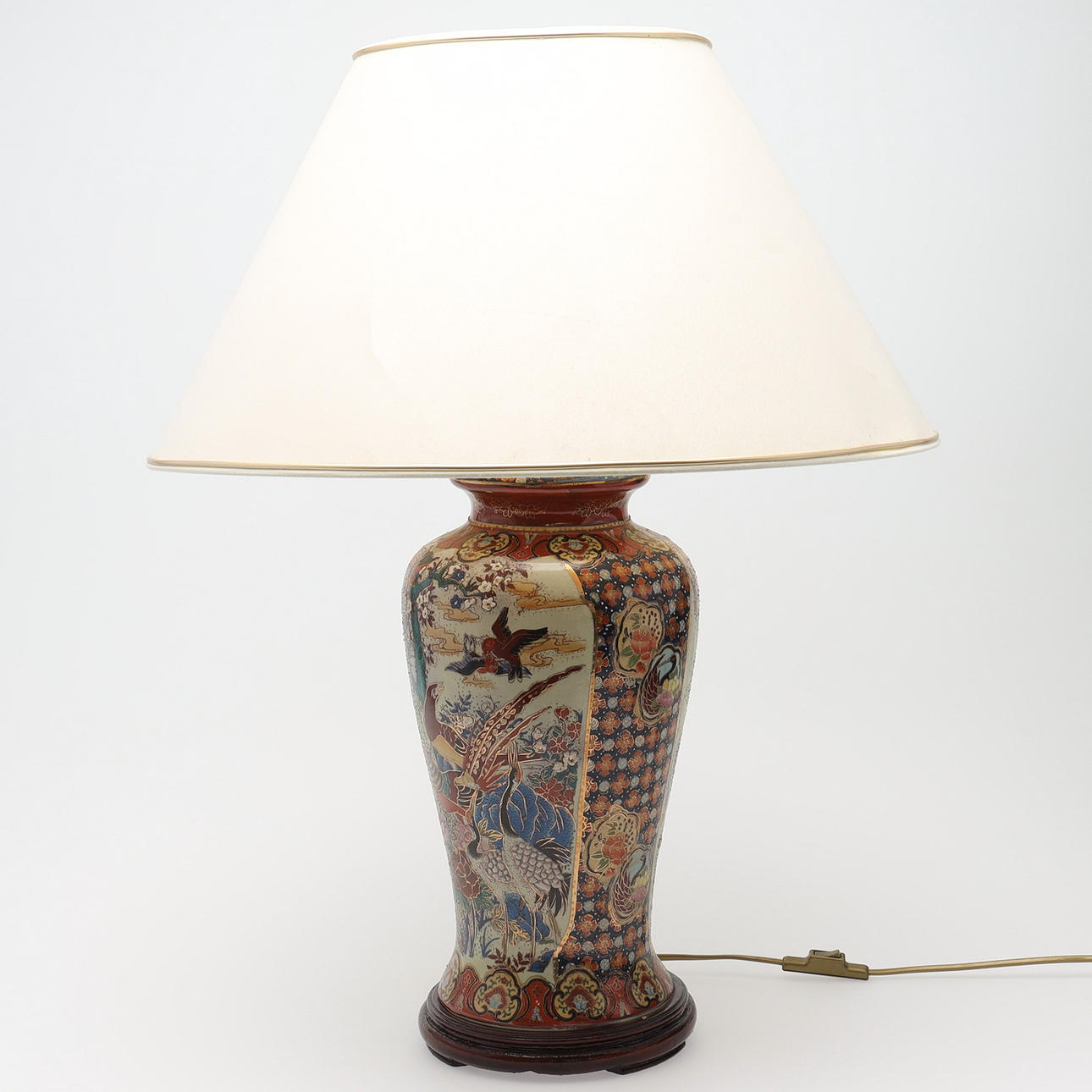 TABLE LAMP, Chinese style, late 20th century.