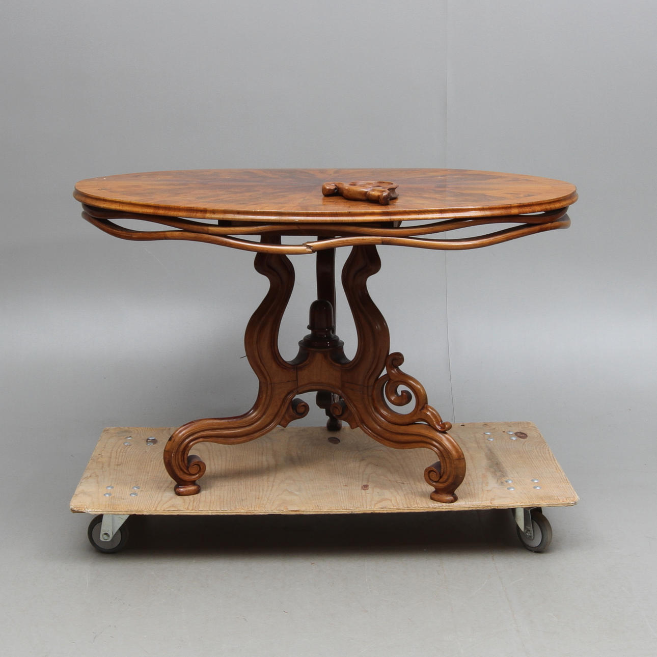 SALONGSBORD, nyrokoko, 1800-talets slut.