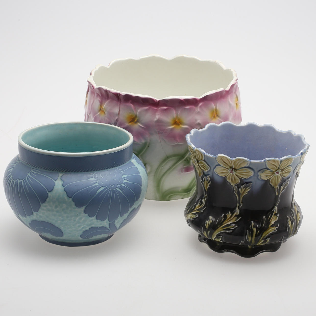 YTTERKRUKOR, 3 st, flintgods, varav 2 st Gustavsberg, 1900-talets första fjärdedel.