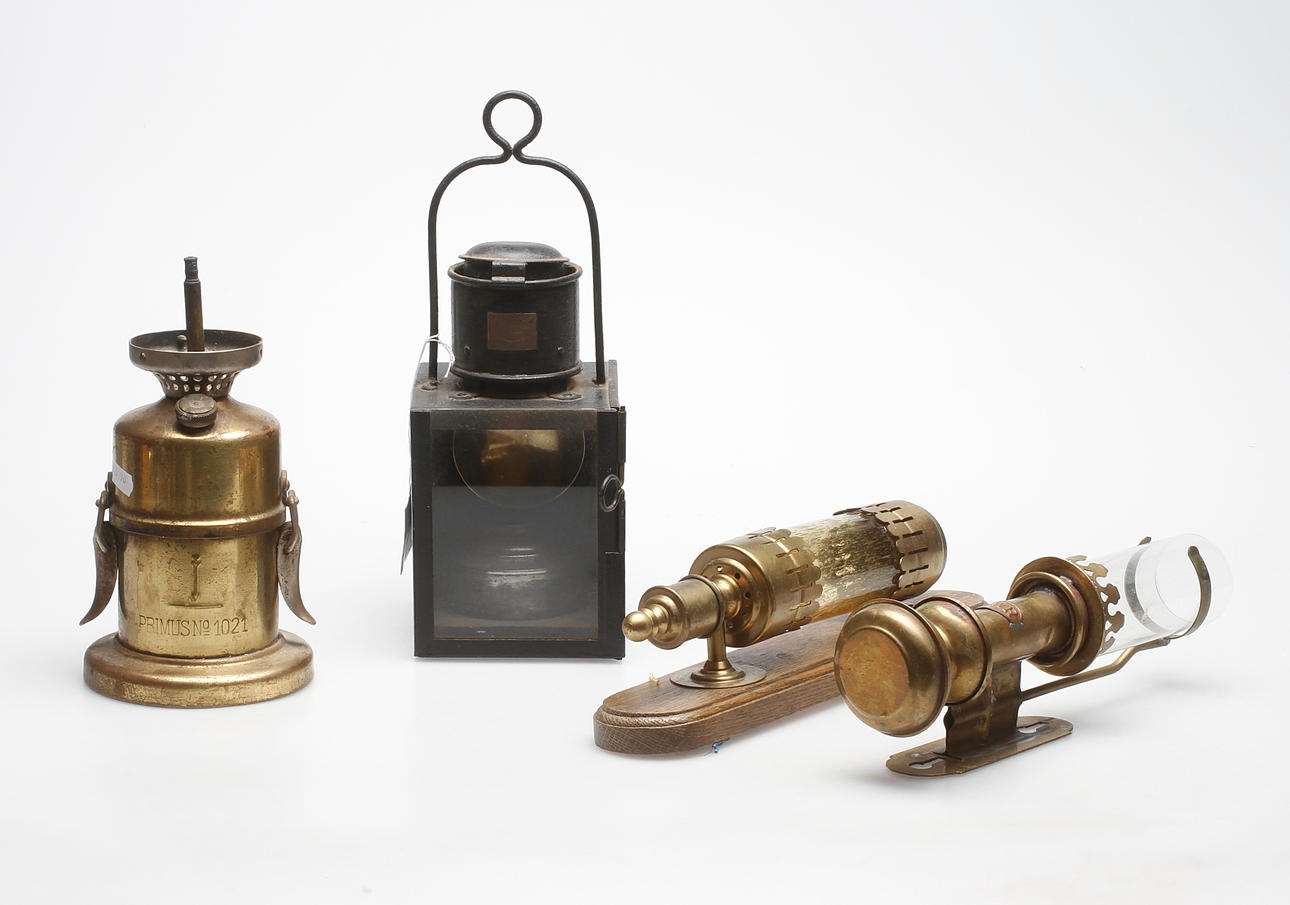 MARINA LAMPOR OCH LYKTOR, 4 st, 1900-tal.