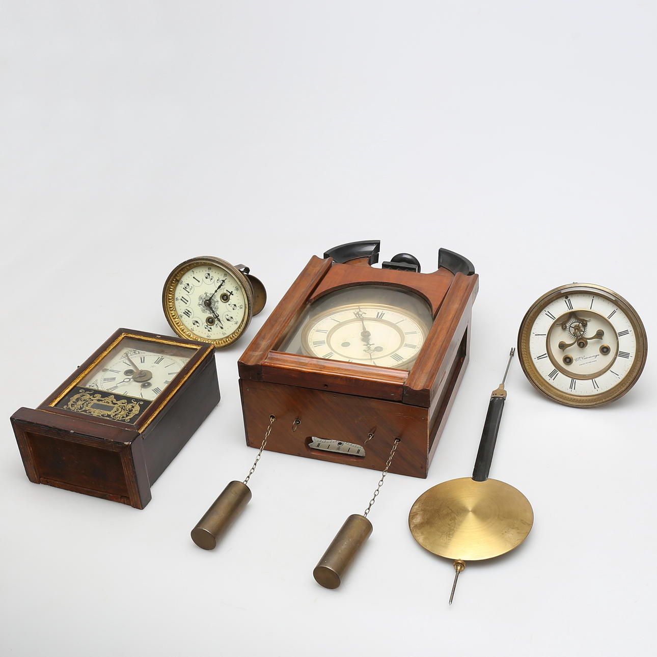 A Collection , 4 pieces, of which a watch possibly by Louis Gabriel Brocot from the first half of the 19th century.