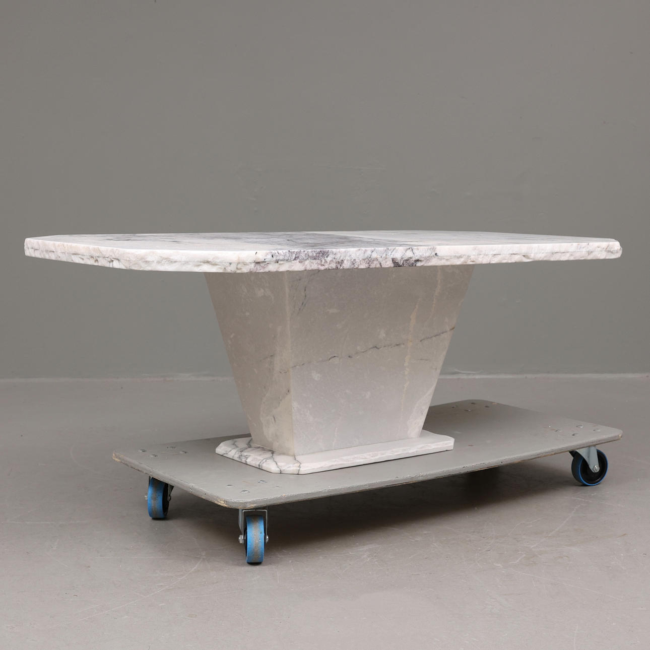 BORD, marmor, 1900-tal.