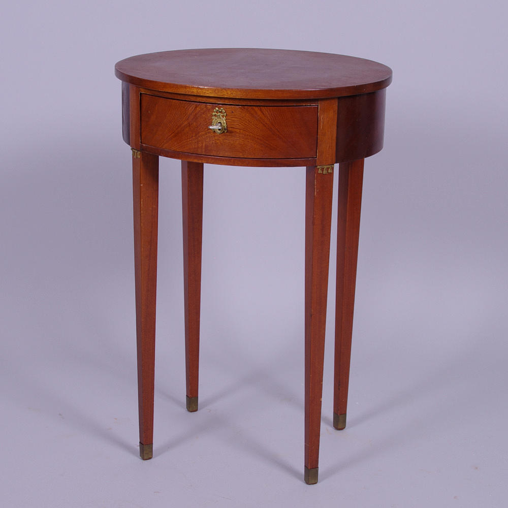 SYBORD, mahogny med bronser, empirestil.