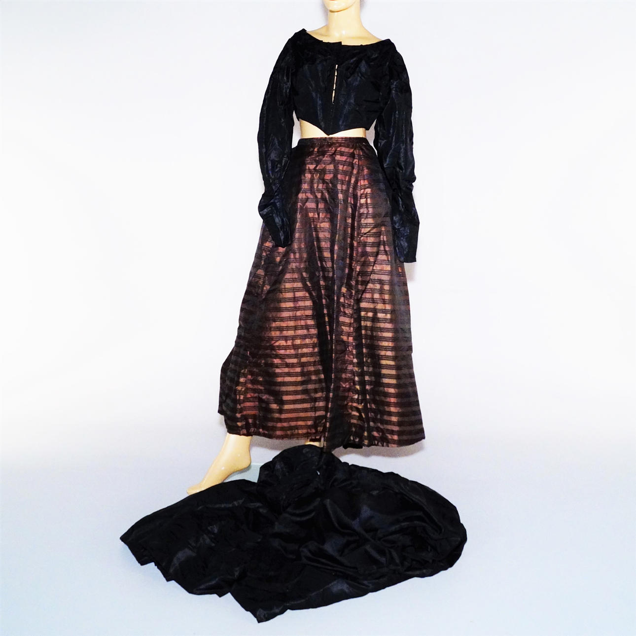 TØJ, 4 dele, 1800-tallet.