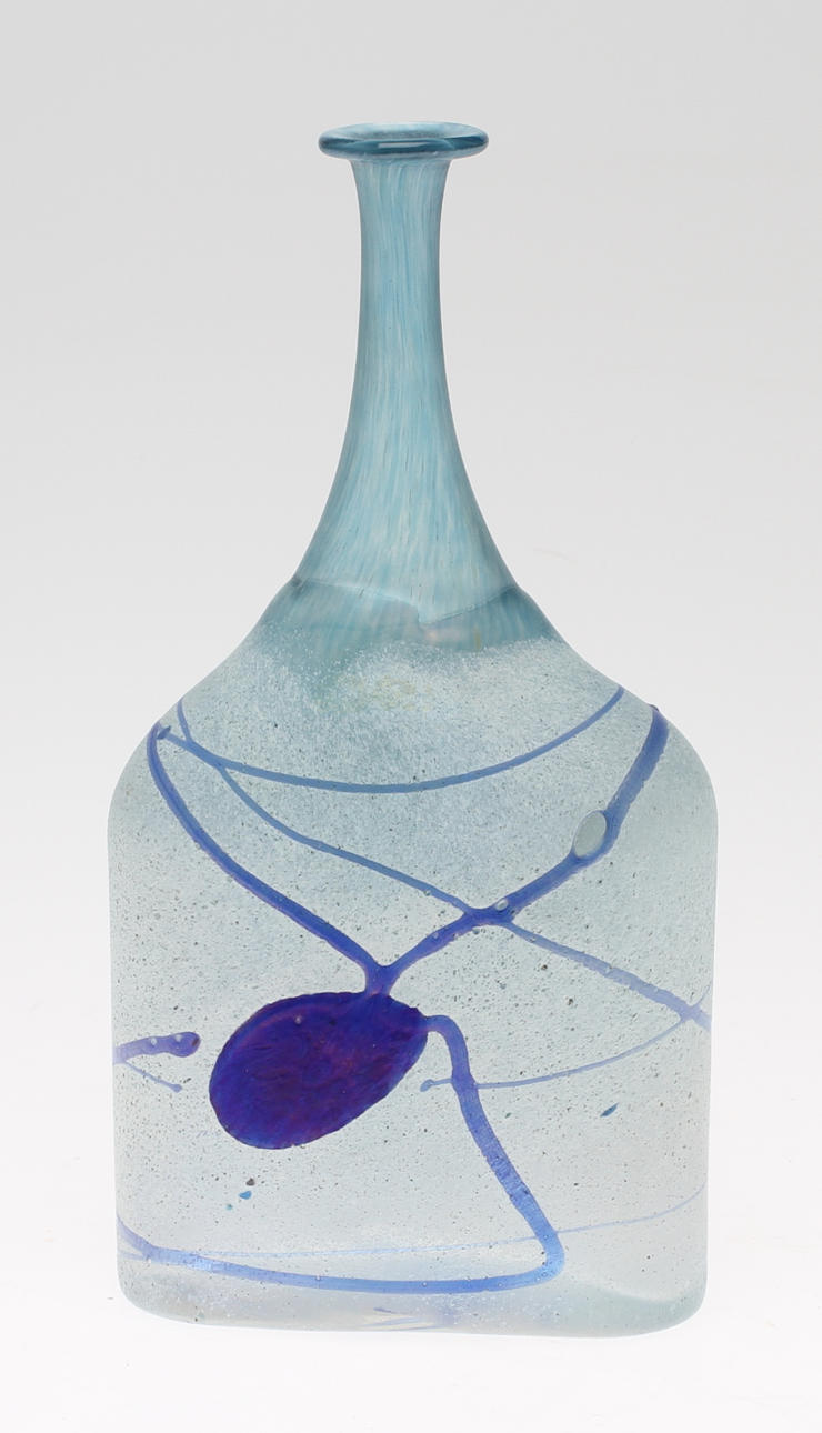 FLASKA, glas, design Bertil Vallien, Kosta Boda, signerad.