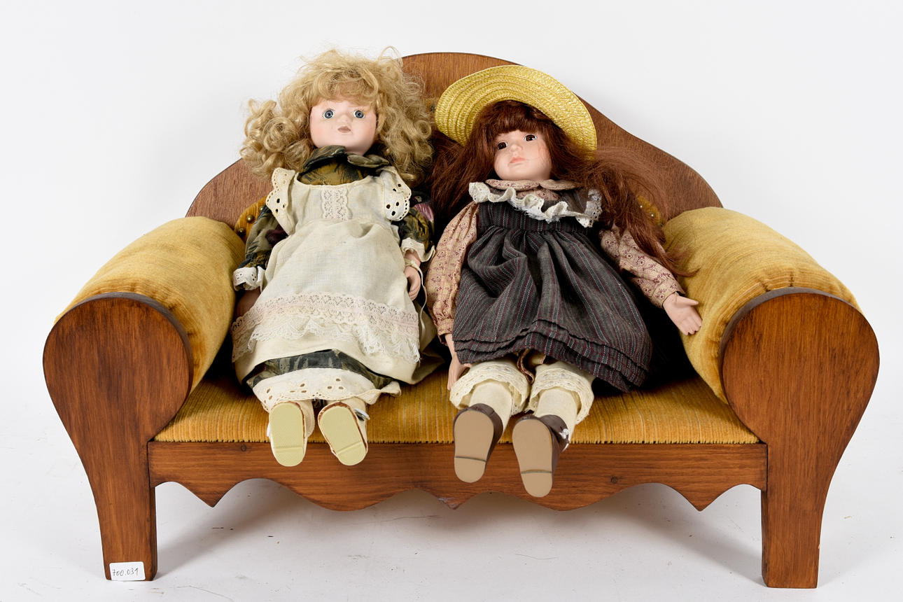 DOCKOR I SOFFAN, GAMLA LEKSAKER.