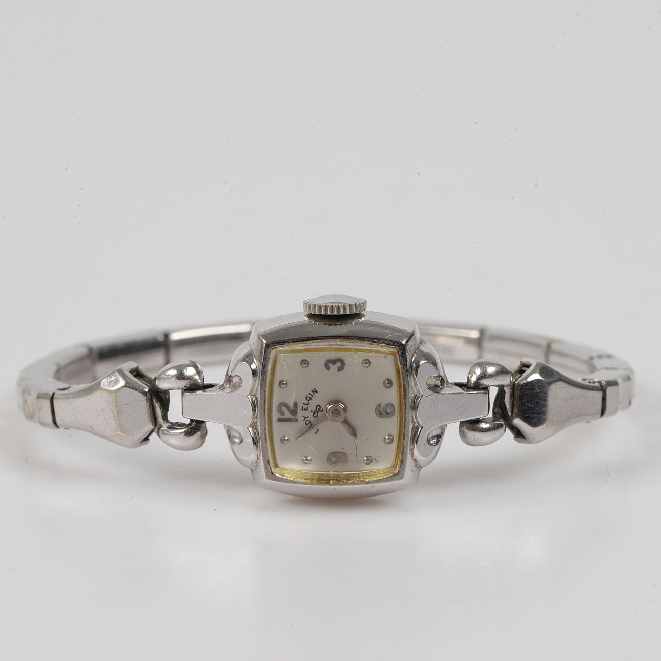 BRACELET WATCH, Lady Elgin, 14K white gold.
