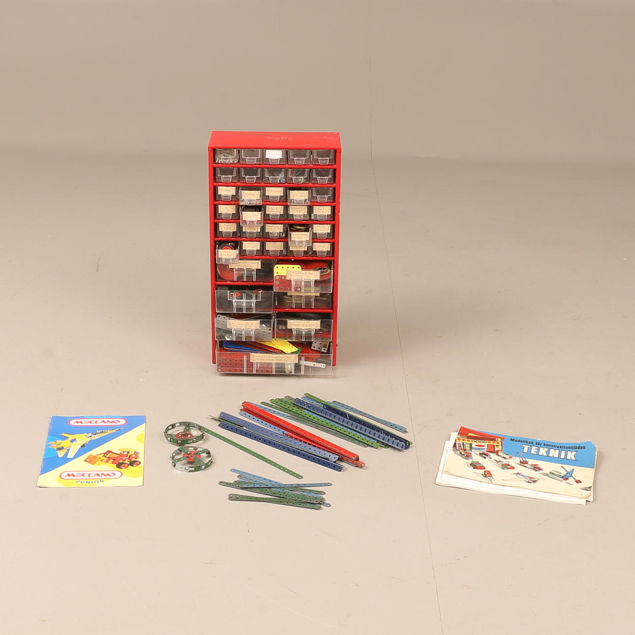 MECCANO, forskellige dele.