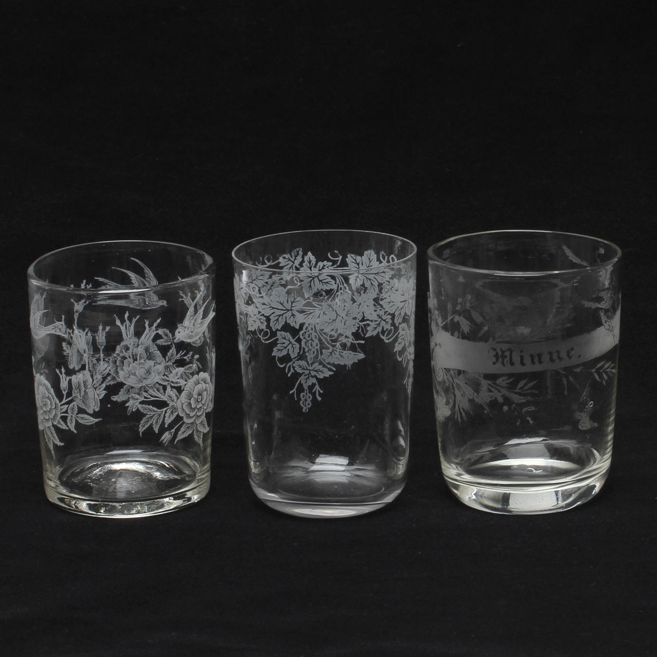 SELTERGLAS, 12 st, glas, varierande modeller och dekor.