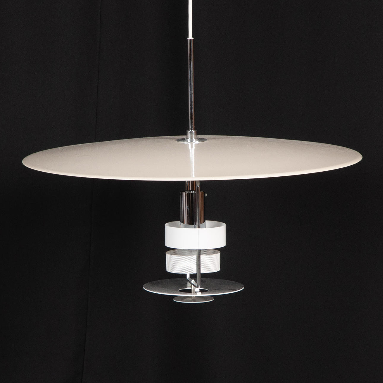 OLLE ANDERSSON. För Boréns, taklampa "Aurora"".