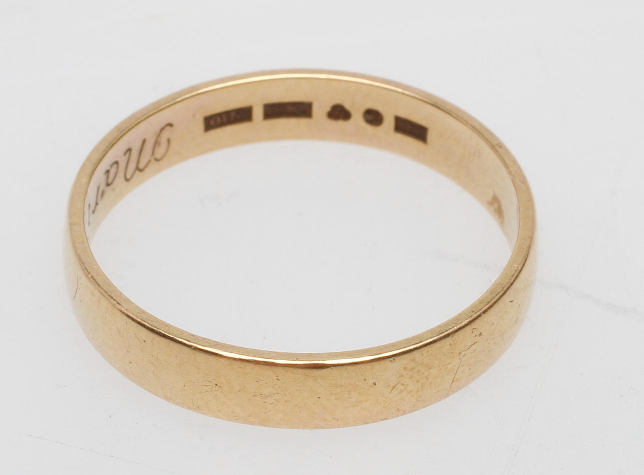 RING, 18k guld, vikt ca 3,8 gr.
