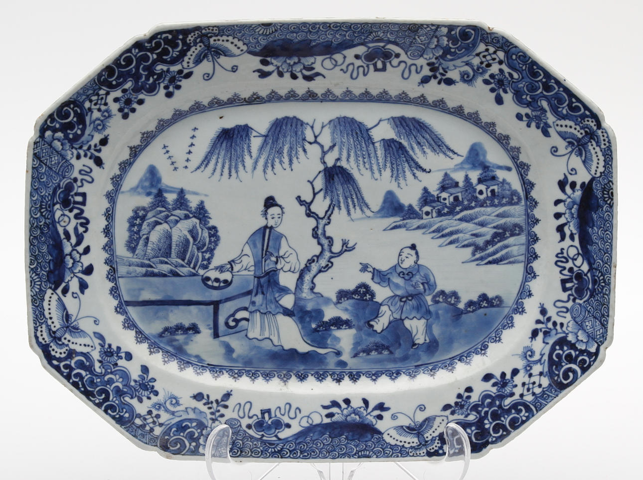 UPPLÄGGNINGSFAT, Kina, 1800-tal.