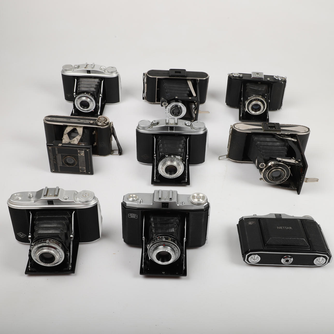 BELLOWS CAMERAS, 9 pieces, Agfa, Nettar etc.