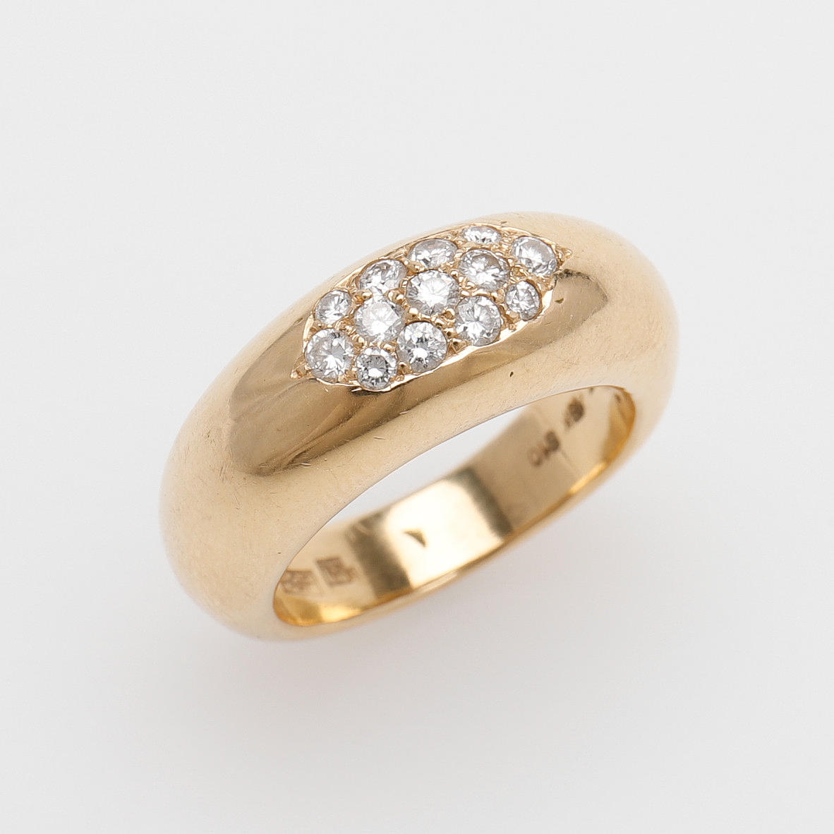 PER-GÖRAN FORSLUND, RING MED DIAMANTER.