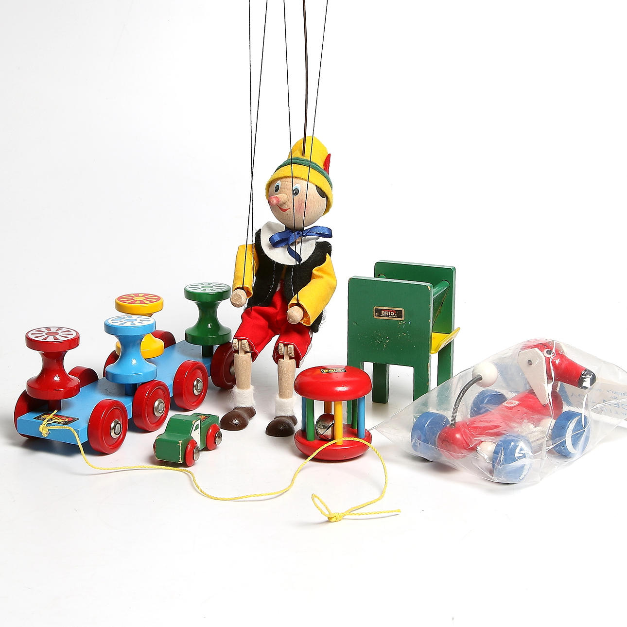 LEKSAKER, 6 delar, trä, bl.a. Brio. 1900-tal.