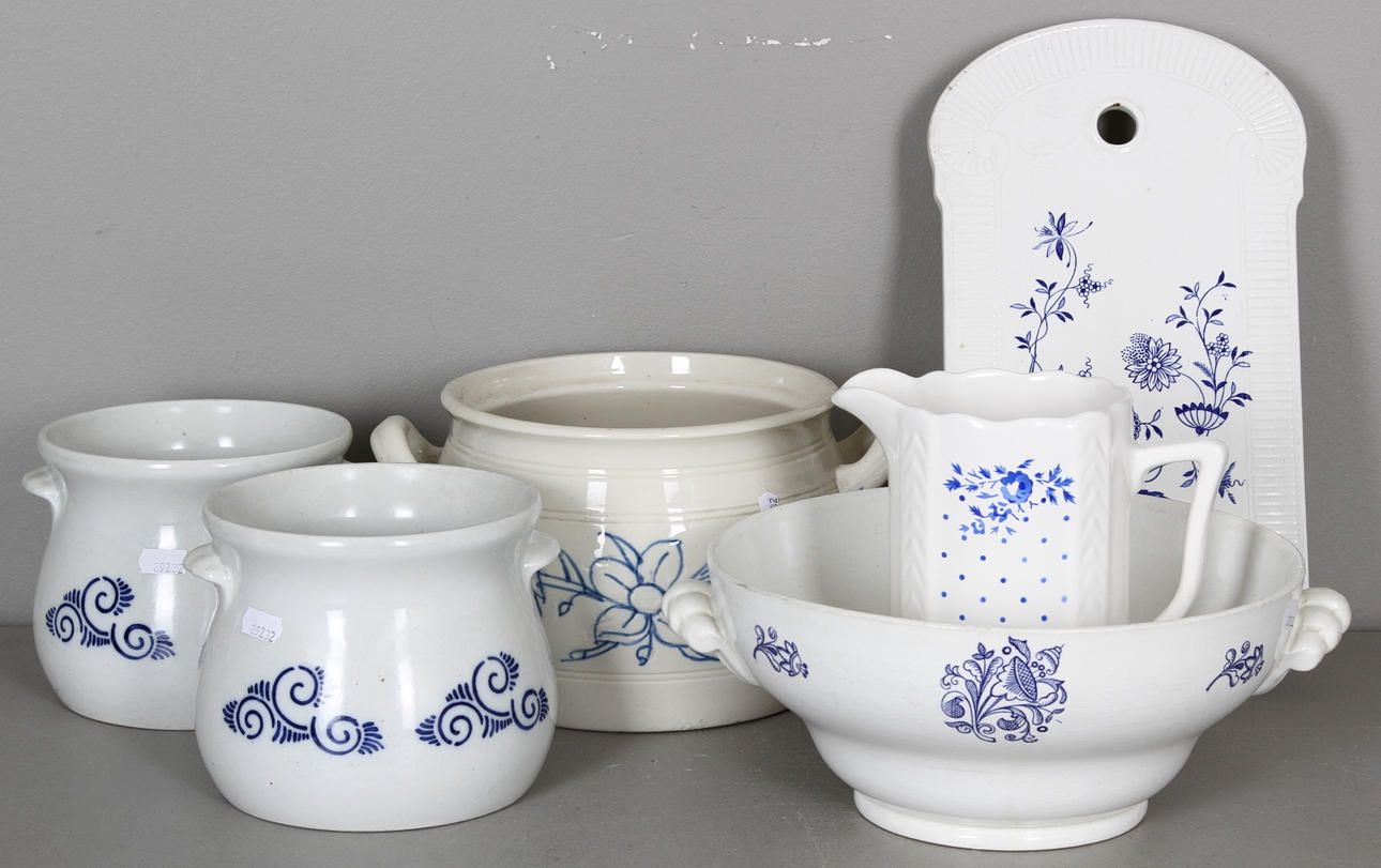 KERAMIK, 6 delar blåvitt, tidigt 1900-tal.