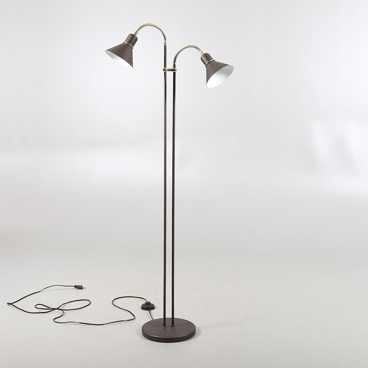 GOLVLAMPA, Belid. 1900-tal.