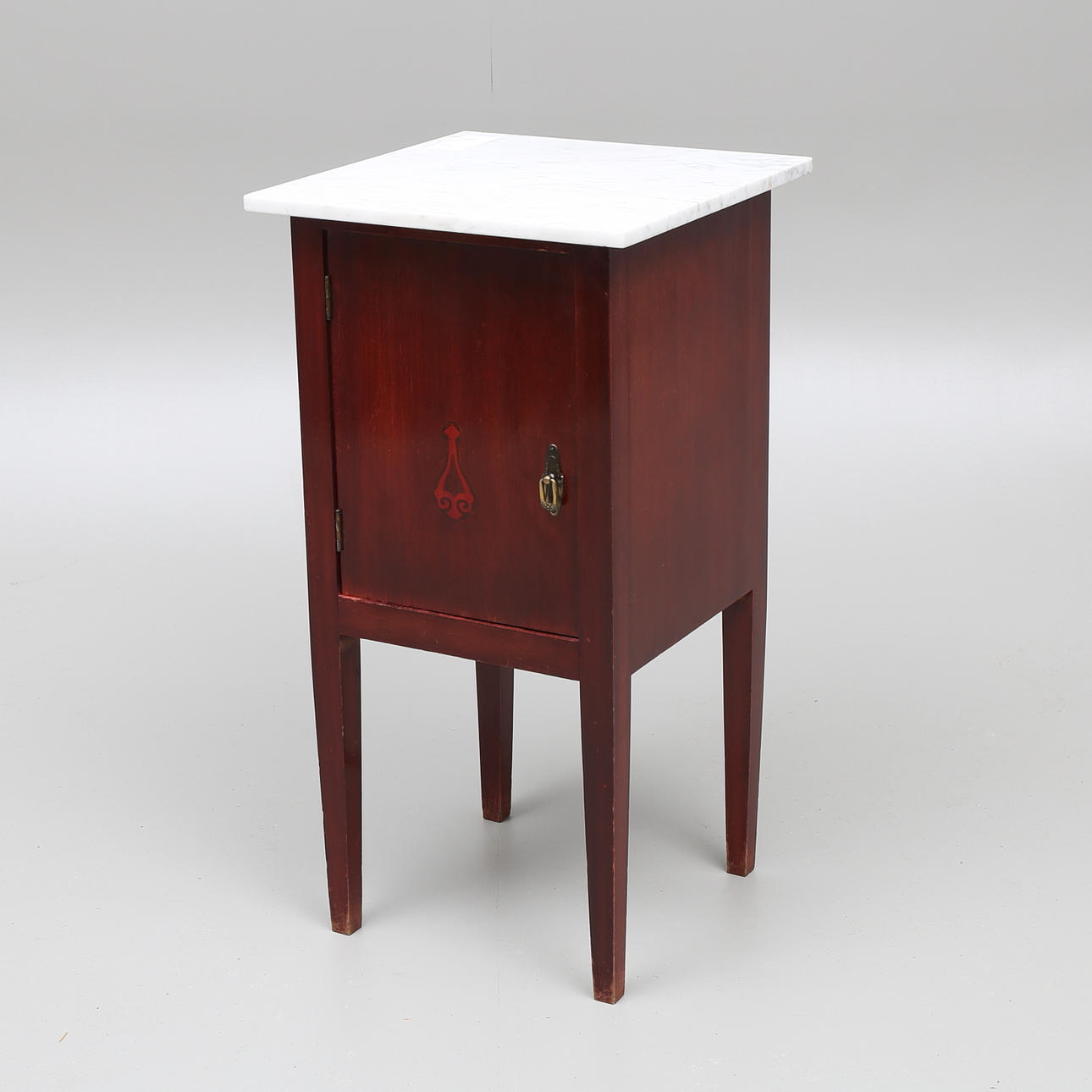 SÄNGBORD med marmorskiva, 1900-tal.