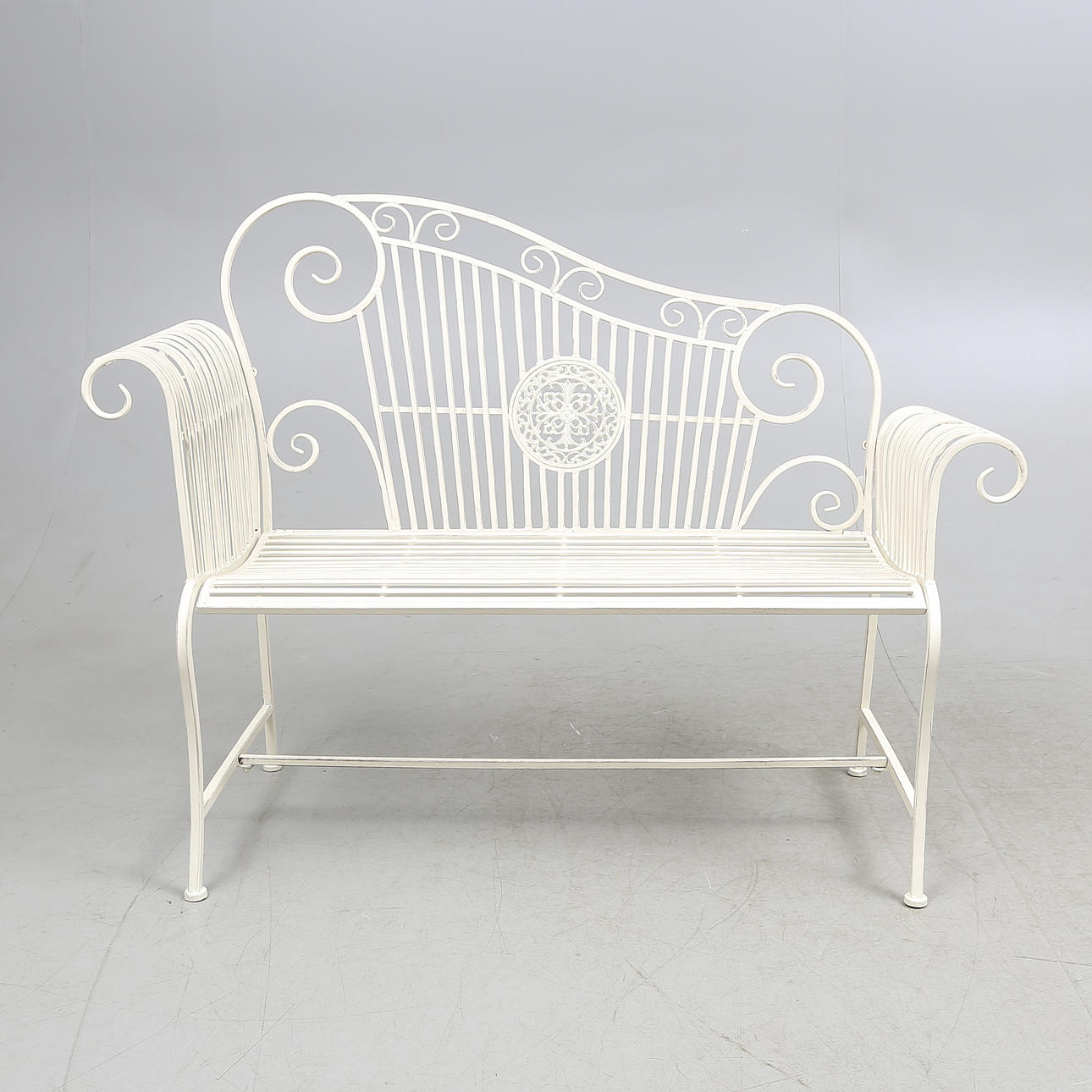 TRÄDGÅRDSSOFFA, 2000-tal.