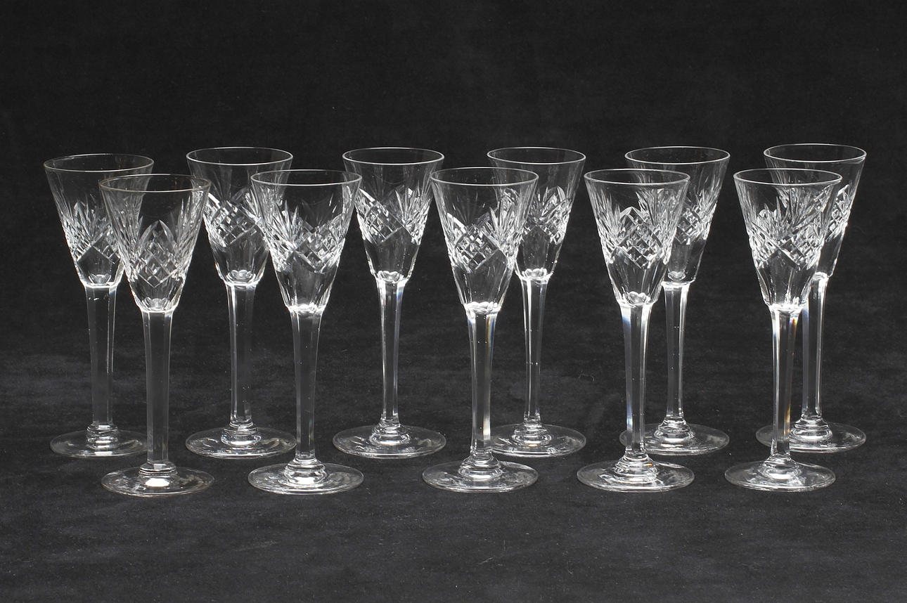 SNAPSGLAS, 12 st, "Helga", Sverige, 1900-talets början.