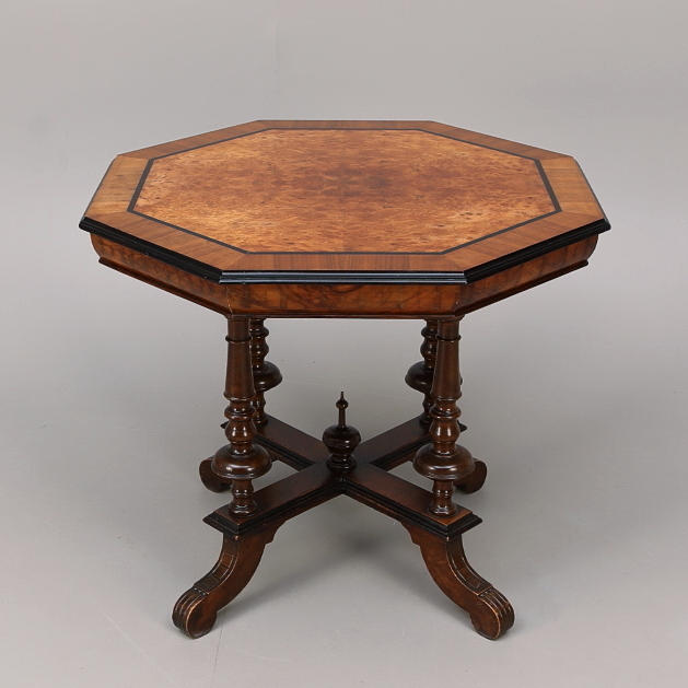 SALONGSBORD, nyrenässans, rotfaner, 1800-talets slut.