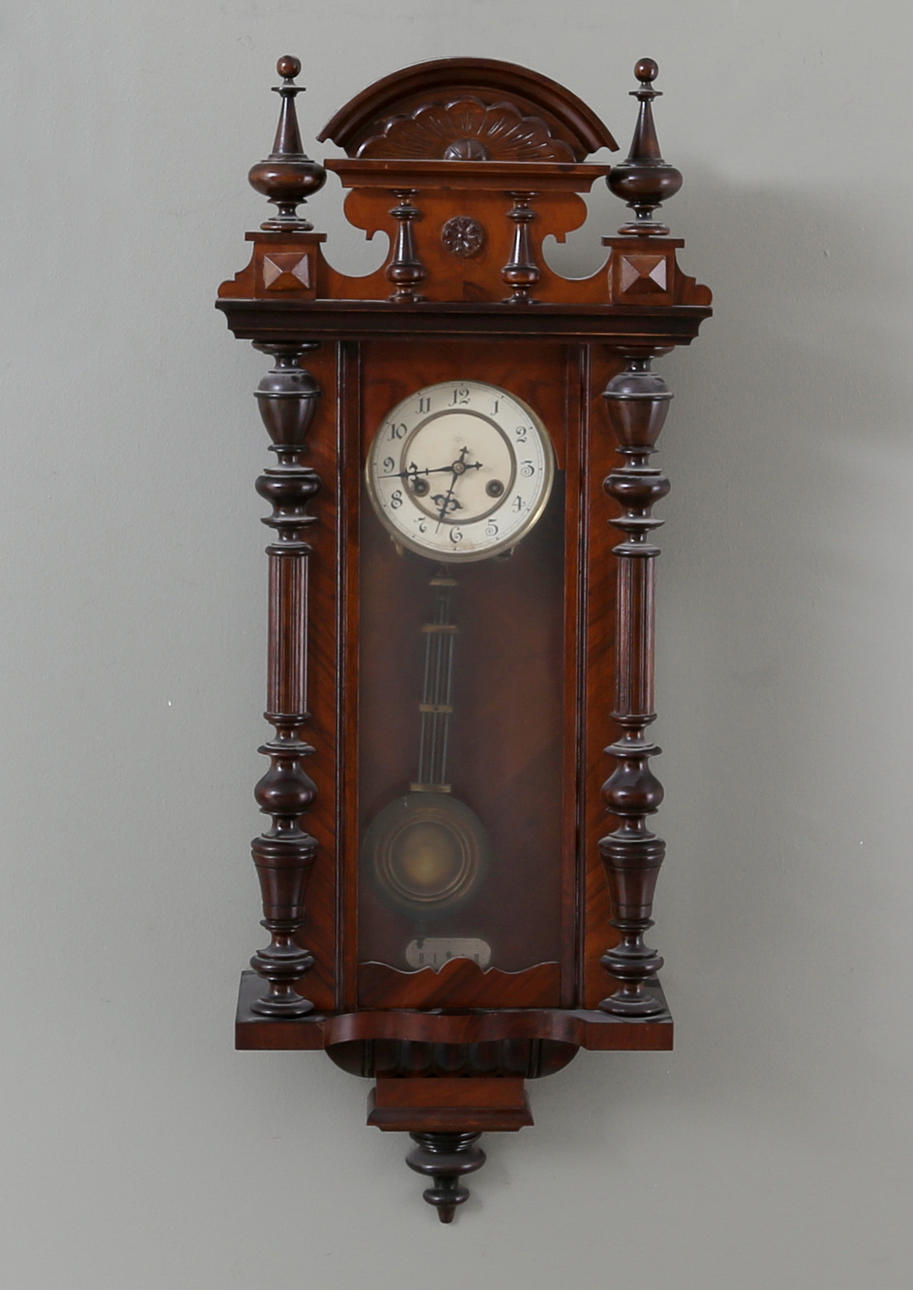 VÄGGUR, Junghans, 1900-tal.