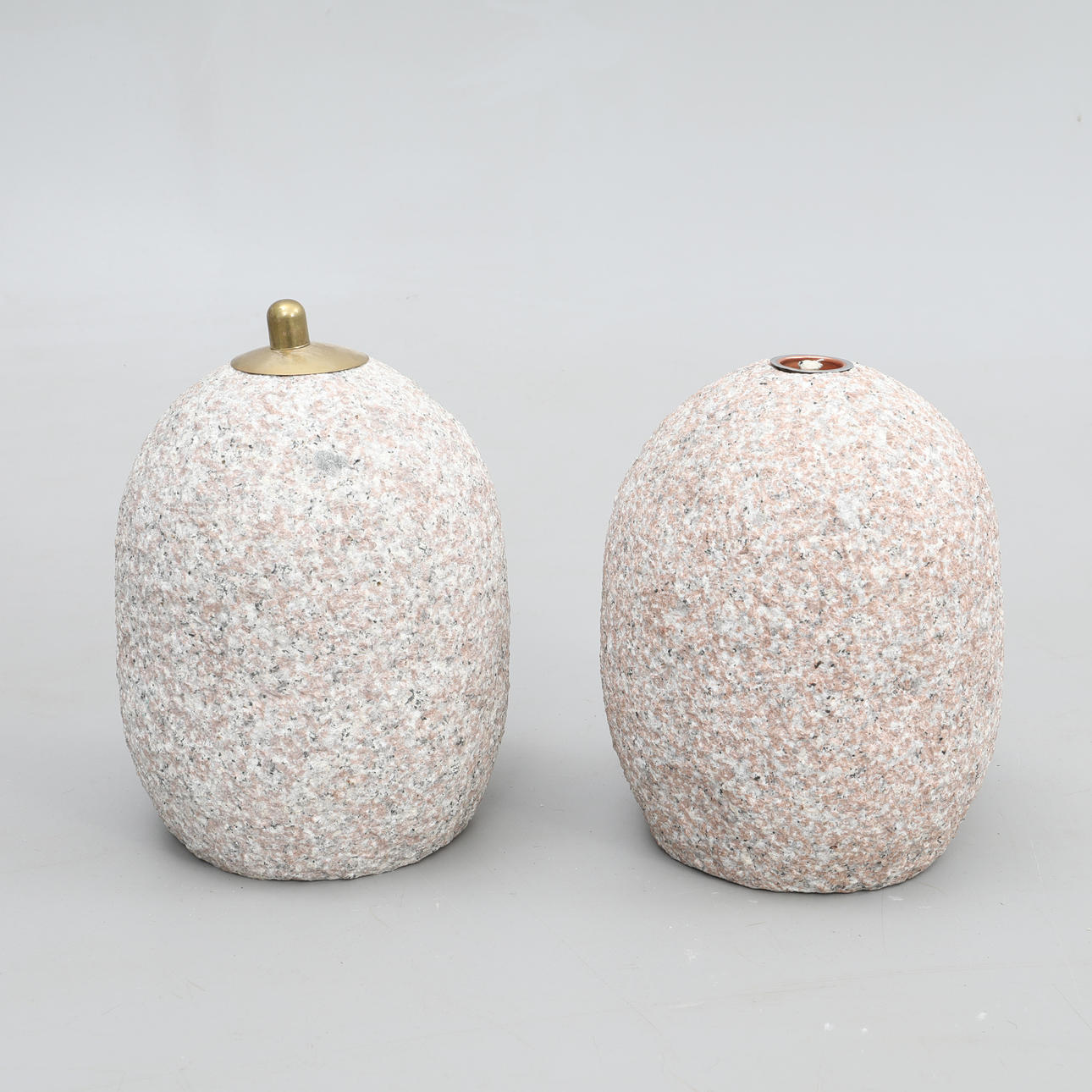 ÖLLAMPEN, ein Paar, Stein.