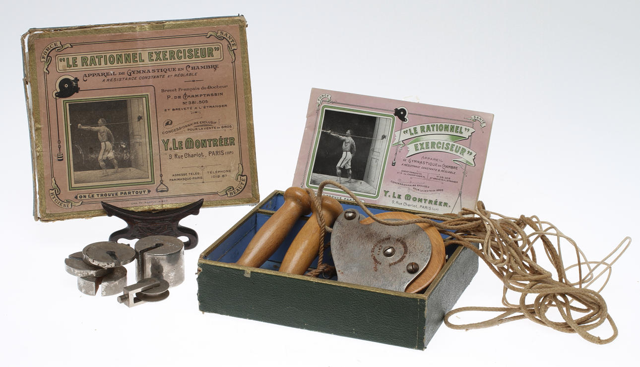 GYMNASTIKTRÄNINGSREDSKAP "Le rationell exerciseur" i originalkartong med instruktion.