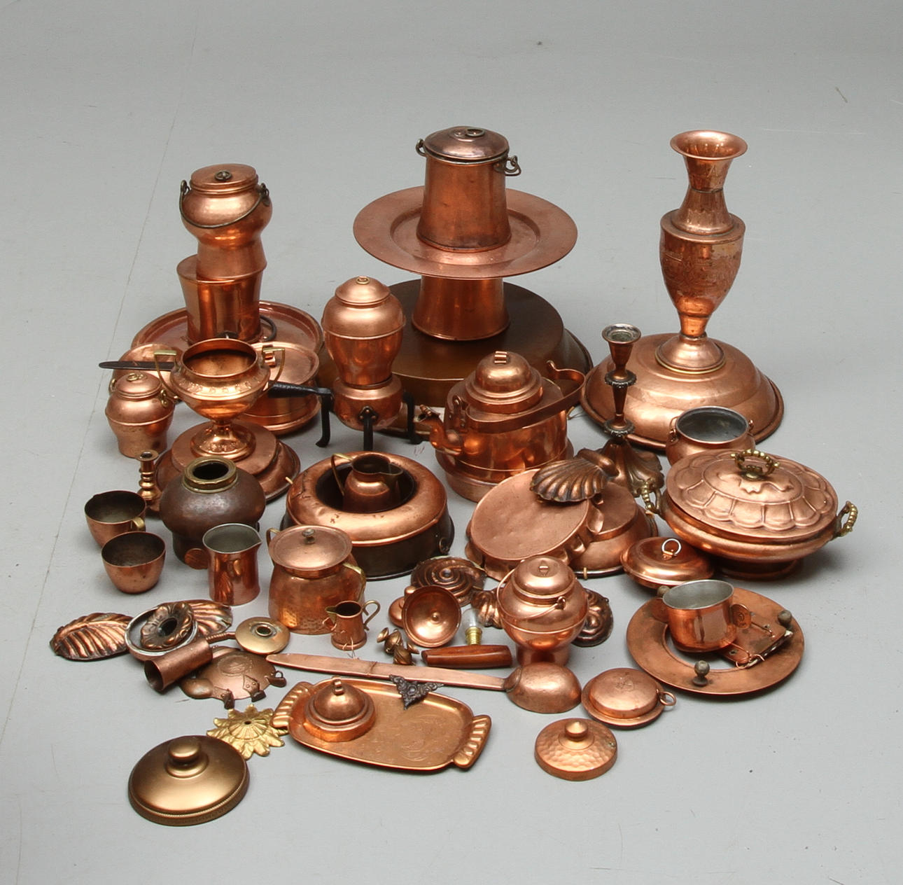 PARTI KOPPAR med mera, mestadels 1900-tal.