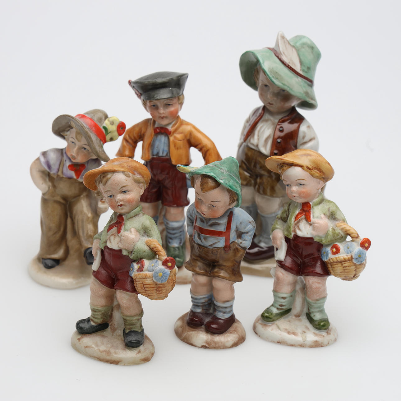 FIGURES, 6 pieces, Wagner & Apel, Bertram, 1900s.