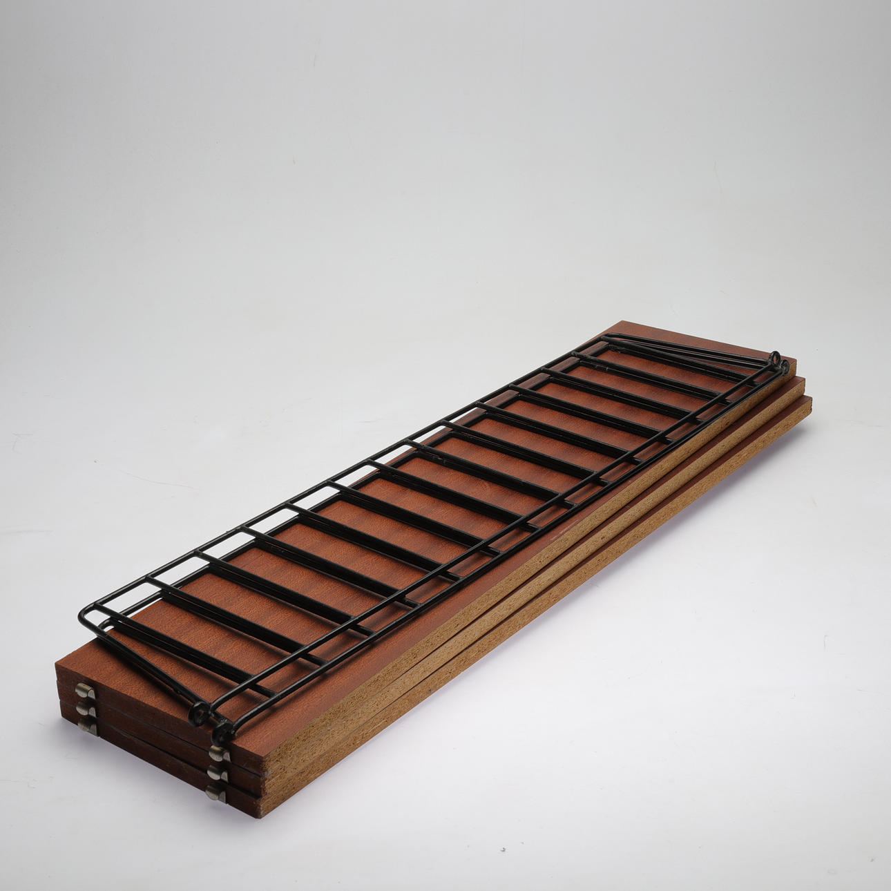 HYLLA, string-modell, omkring 1900-talets mitt.