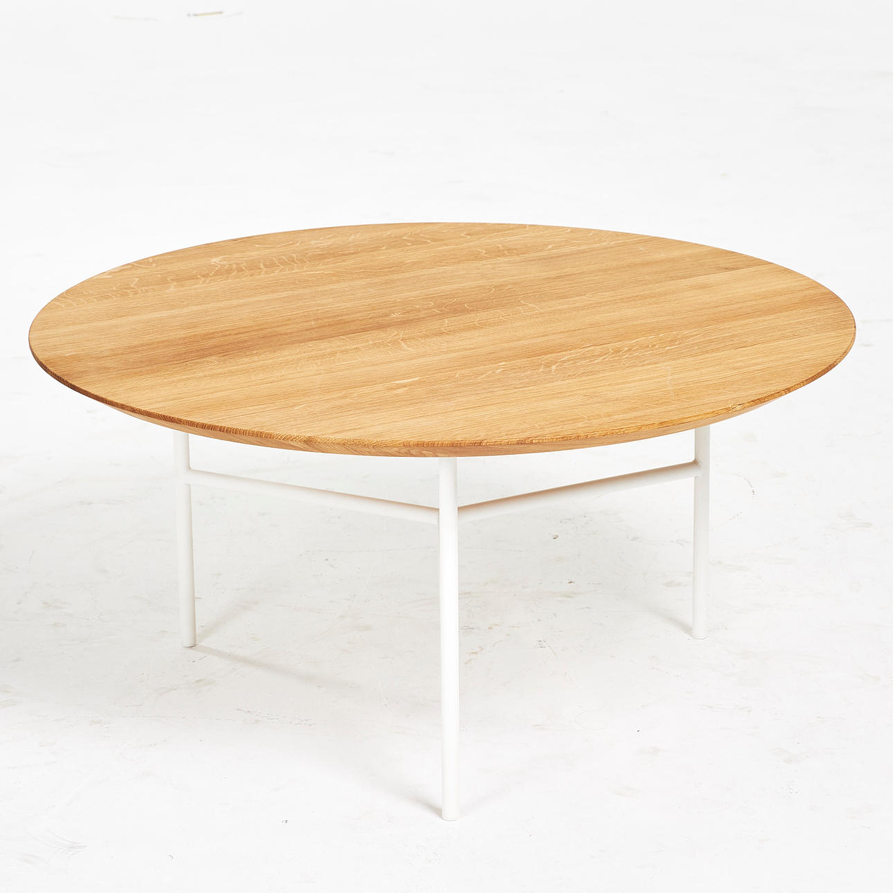 SOFFBORD, "Tribeca", Mavis, skiva i ek, vitlackerad underrede.